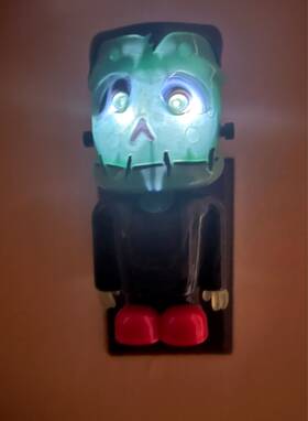 Slatkin & Co 667528517474 Bath And Body Works Nightlight Wallflower Diffuser Frankenstein Discontinued Plug