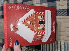 Sparoom 856063008374 Christmas Wonderland Ceramic Ginger Bread House Essential Oil Diffuser Nib