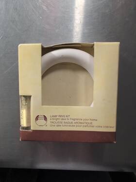 The Body Shop 028197640385 Home Fragrance Lamp Ring Kit With Exotic Scented Oil Vial New