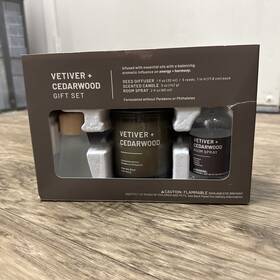 Threshold 191908971209 Cedarwood 3 Pc. Candle Gift Set - Room Spray Reed Diffuser