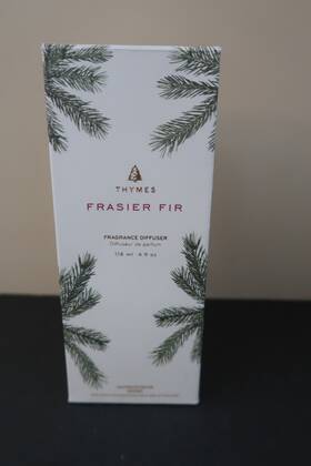 12494-01 Thymes Frasier Fir Fragrance Diffuser Set New 4 Oz Pine Bough Design Green Reeds