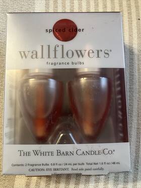 64385211 White Barn The Candle Co - Wallflowers Home Fragrance Bulbs 2-pack Spiced Cider