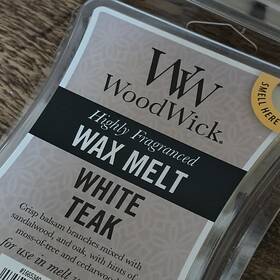 Woodwick #1665320 4 Pack Highly Fragranced White Teak Wax Melts 3 Oz