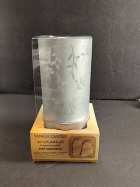 11259 Yankee Candle Scentlight Fragrance Diffuser Cordless Lights Rare 2011 Silver
