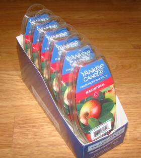 1585165 Yankee Candle Candles Macintosh Fragranced Wax Melts 6 Per Pack X