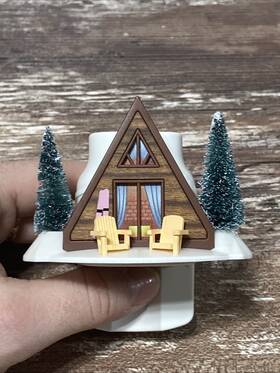 Yankee Candle 192833300614 2025 Christmas Cabin Fragrance Diffuser Scentplug - Light Sensor