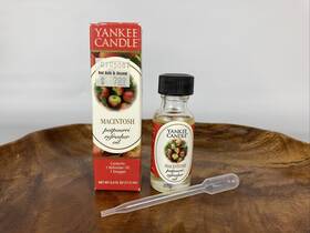 Yankee Candle 609032421373 New Macintosh Potpourri Refresher Oil .4 Oz Red Apple Scented