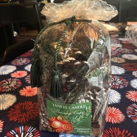 781811 Yankee Candle Balsam And Cedar Dry Scent Potpourri Christmas Winter - 2010