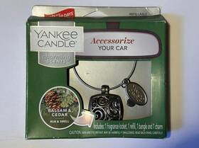 Yankee Candle 886860776060 Charming Scents Car Air Freshener Starter Kit In Balsam And Cedar