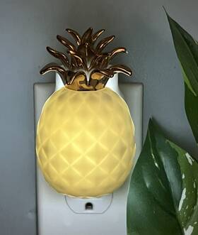 Ycc202 Yankee Candle Scentplug Diffuser Pineapple Nightlight Plug In Base White