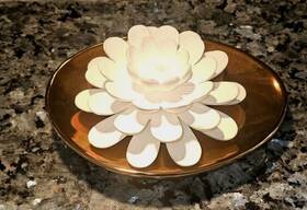 Zodax 721794253136 Dream Porcelain Gold White Flower Oil Diffuser Exc