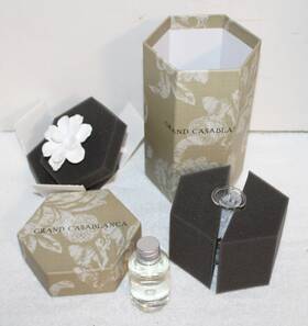 Ch4790 Zodax 721794253303 Grand Casablanca White Hibiscus Scented Porcelain Room Diffuser New