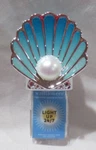 Bath & Body Works Wallflower Fragrance Plug Seashell With Pearl Nightlight. Fixed Price $45.74.