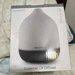Sparoom Essential Oil Diffuser 100ML Usb Bpa Free Modern Colorful Light. Fixed Price $14.25.