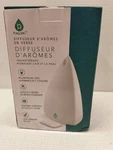 Pursonic Essential Oil Diffuser Moisturized Air And Skin W/ Aromatherapy. Fixed Price $15.00.