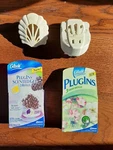 Glade Plugins Gel New Suddenly Spring Berry Splash With 2 Used Holders. Fixed Price $30.00.