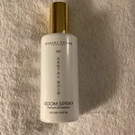 Daniel Stone Santal Noir Room Spray 5OZ Sandalwood Amber Home Fragrance (08/2023. Fixed Price $24.95.