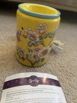 Scentsy Madame Butterfly Yellow Floral Wax Warmer Works 6". Fixed Price $25.00.
