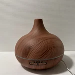 Victsing 300ML Essential Oil Diffuser Wood Effect 7 Colors Gently Used Fs. Fixed Price $9.85.