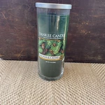 Yankee Candle Home Classics Balsam & Spruce Large 20 Oz Green. Fixed Price $24.99.