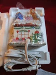 Avon Vintage Winter Diffuser Christmas Holiday Scented Oil Plug-in Nightlight. Fixed Price $14.99.