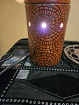 Scentsy Full Size Warmer #26979 With Bulb Metal Plate Stand. Fixed Price $19.98.