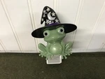:-) Bath & Body Works Witchy Frog Nightlight Wallflower Fragrance Plug 2025 New!. Fixed Price $18.99.