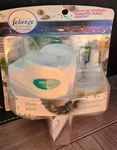 Febreze Noticeables Jolly Pine Scented Oil Warmer & Refill Winter Discontinued. Fixed Price $23.00.