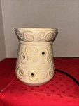 Scentsy Wax Candle Warmer Angora Tan Swirls-scrolls Pattern -ceramic. Electric.. Fixed Price $16.15.