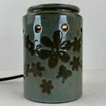 Scentsy Metal Petal 26974 Electric Warmer Ceramic Floral Butterflies Green 6". Fixed Price $24.99.