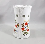 Yankee Candle White Porcelain Tea Light Tart Wax Oil Warmer Floral Butterfly 5.5. Fixed Price $16.99.
