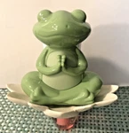 Yoga Frog Wallflower Plug Light Up & Scent Control Bath Body Works Green. Fixed Price $24.79.