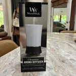 Woodwick Ultrasonic Color Changing Electric Diffuser. Fixed Price $29.00.