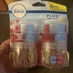 1 Set 2 Units Febreze Fresh-twist Cranberry Scented Plug In Refills Limited. Fixed Price $15.99.