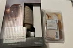 Chesapeake Bay Plug-in Wax Warmer And 6 Melts New. Fixed Price $13.49.