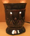 Scentsy Warmer Corinth Dsw-cori Fall Colors Blue Brown Leaf Design. Fixed Price $12.00.