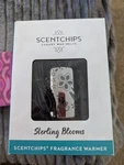 Scentchips Luxury Wax Warmer Sterling Blooms With Discovery Set Melts. Fixed Price $25.00.