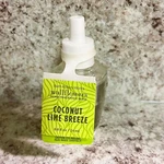 Bath And Body Works Coconut Lime Breeze Wallflower Home Fragrance Refill Single. Fixed Price $7.48.