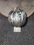 Laurel Leaf Pumpkin Wallflower Plug Bath & Body Works Nickel Silver. Fixed Price $9.95.