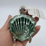 Bath & Body Works Sea Turtle Shell Scentportable Visor Clip Car Fragrance Holder. Fixed Price $17.82.