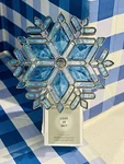 Bath & Body Works Stained Glass Snowflake Nightlight Wallflower Plug New. Fixed Price $14.99.