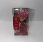 Pier 1 Imports Apple Crisp Reed Diffuser Room Fragrance 0.95 Oz. Discontinued. Fixed Price $28.50.