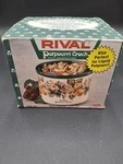 New Rival 3206FR Holiday Potpourri Crock Electric Simmering Fruit. Fixed Price $40.00.