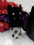 Bath & Body Works Halloween Velvet Wallflower Plug-in. Fixed Price $27.90.