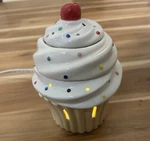 Partylite Birthday 3 Piece Cupcake Frosted Treat Scentglow Wax Warmer, Retired. Fixed Price $17.00.