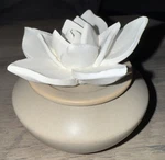 Airome 3 Piece Taupe White Non Electric Essential Oil Diffuser. Fixed Price $12.00.
