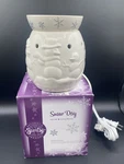 Vintage Scentsy Day Full Size White Wax Warmer Snowman W/ Snowflakes New!. Fixed Price $24.49.