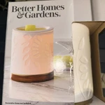 Nwt Better Homes & Gardens Wax Fragrance Warmer Woodgrain Botanical Leaves. Fixed Price $15.00.
