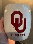 Scentsy Electric Ceramic Wax Warmer Oklahoma Sooners Collegiate Theme White Red. Fixed Price $18.00.