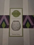 Scentsy Dainty Daisy Full Size Wax Warmer. Fixed Price $24.00.